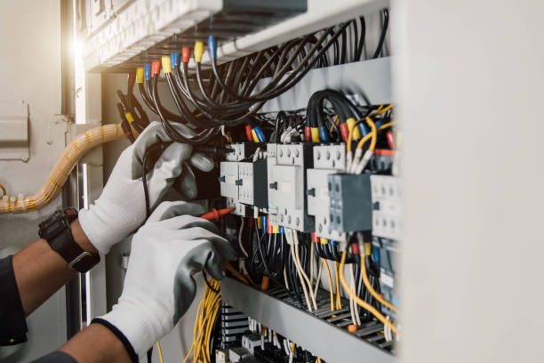 Professional Electrician in Cleveland, TX